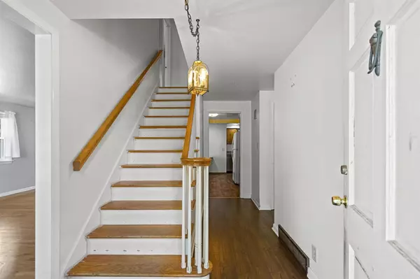 Neenah, WI 54956,960 HIGGINS AVENUE