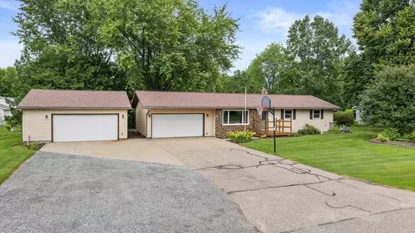 2330 COURT STREET, Plover, WI 54467