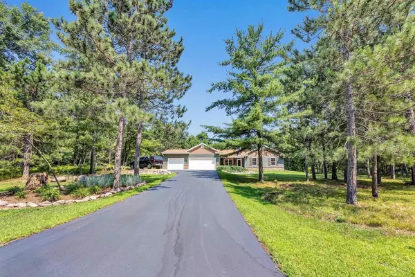 W5854 N OAK PARK CIRCLE, Shawano, WI 54166