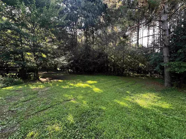 Waupaca, WI 54981,N2769 TAYLOR COURT