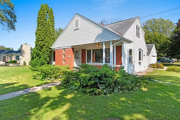 522 N WASHINGTON STREET, De Pere, WI 54115