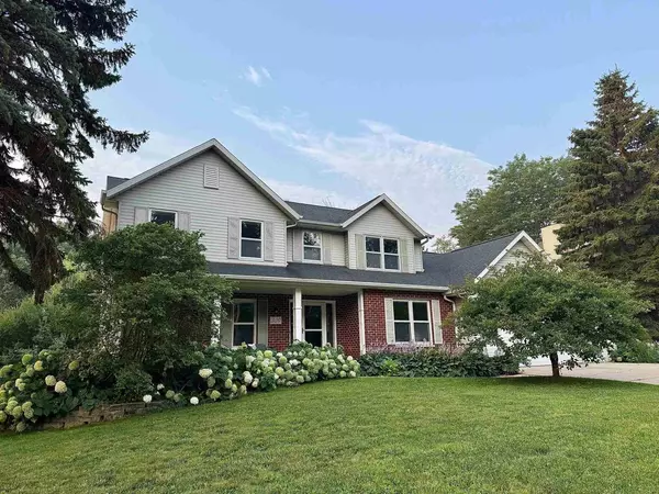 309 E EVERGREEN DRIVE, Appleton, WI 54913