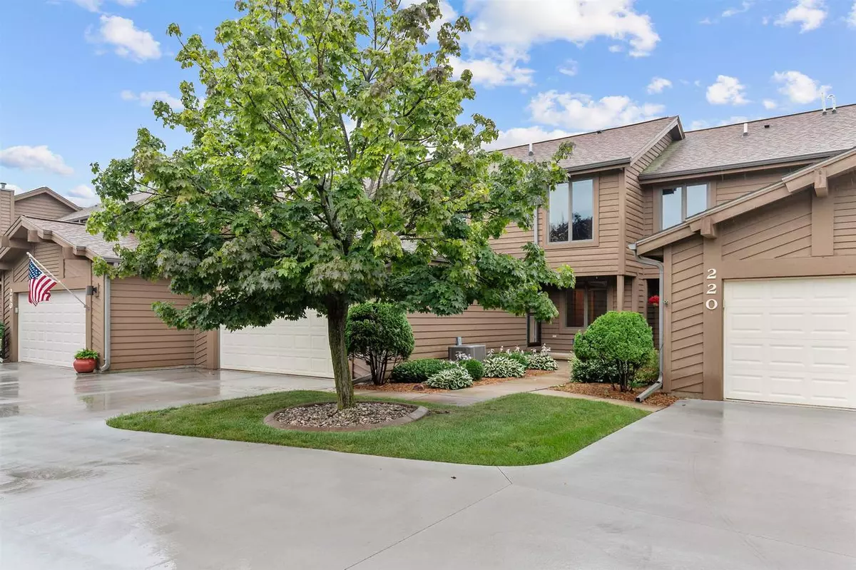 Winneconne, WI 54986,230 HARBOR POINT COURT