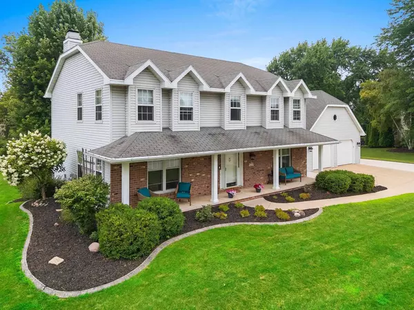 1602 W CRUSADE LANE, Green Bay, WI 54313