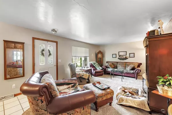 Seymour, WI 54165,351 SALLY STREET
