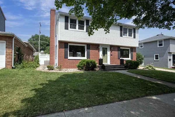 Appleton, WI 54911,336 E PERSHING STREET