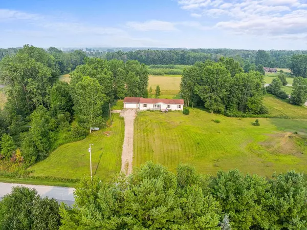 Pulaski, WI 54162,916 YUREK ROAD