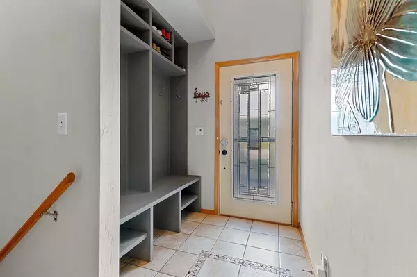 Neenah, WI 54956,2341 LACEWING DRIVE