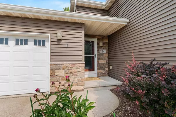 Neenah, WI 54956,2341 LACEWING DRIVE