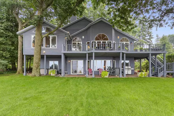5913 SHORE ACRES ROAD, New Franken, WI 54229