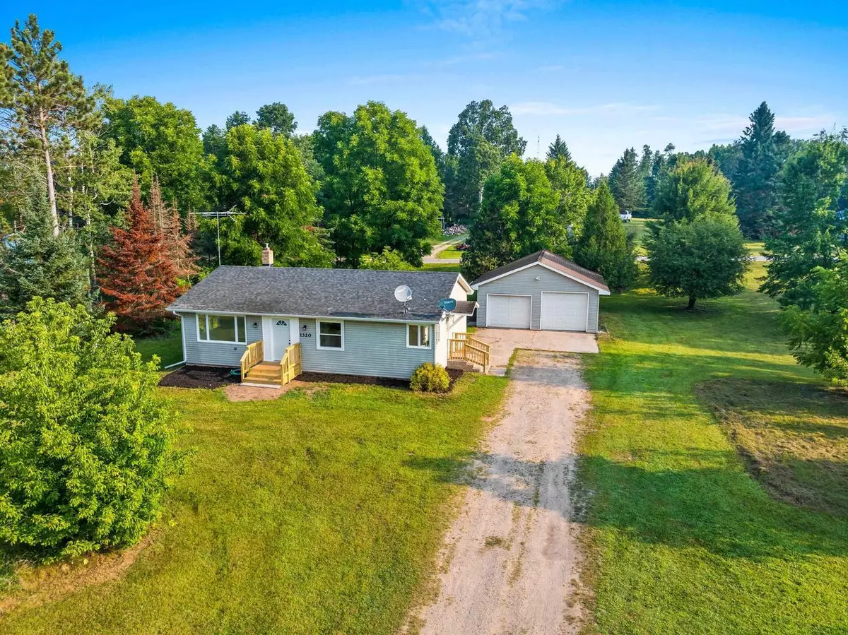 Crivitz, WI 54114,1320 NORTH AVENUE