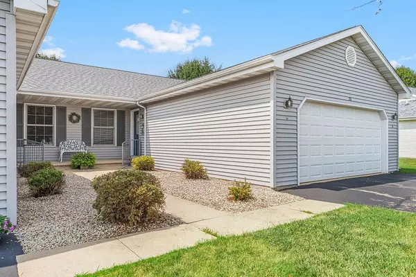 210 N 11TH AVENUE, Winneconne, WI 54986