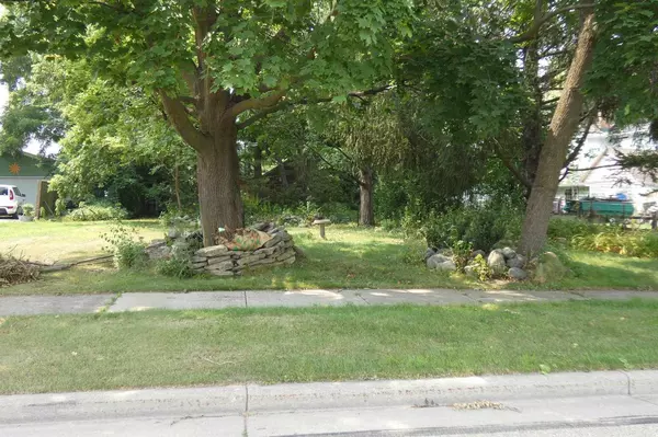 Neenah, WI 54956,211 UNION STREET