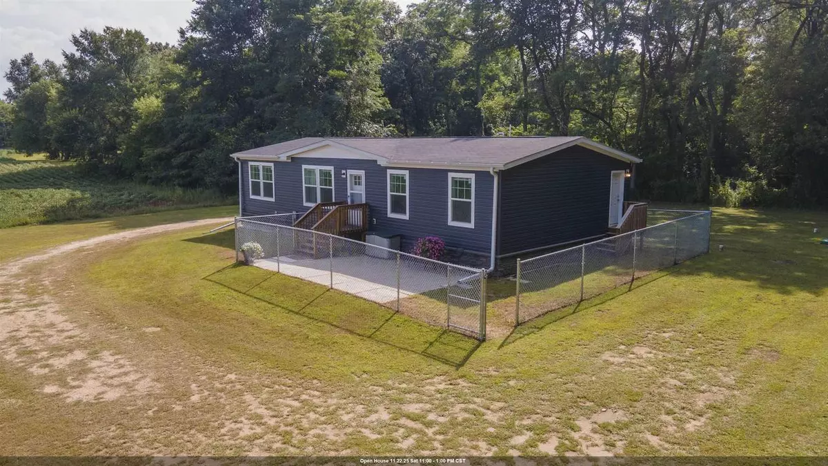 Coloma, WI 54930,626 N SEMROW ROAD