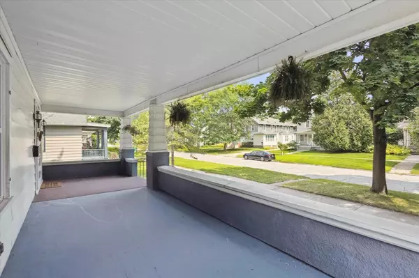 Green Bay, WI 54303,139 N MAPLE AVENUE