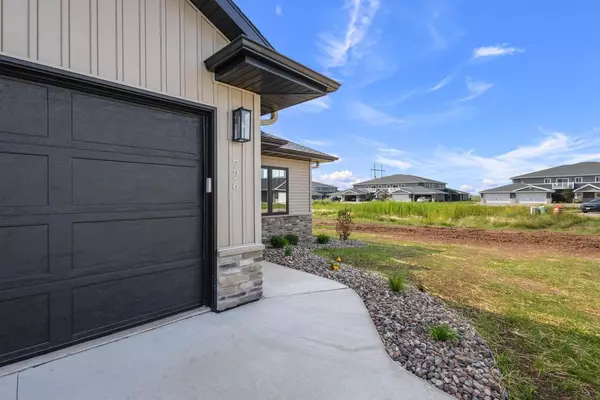 De Pere, WI 54115,726 TAMBOUR COURT