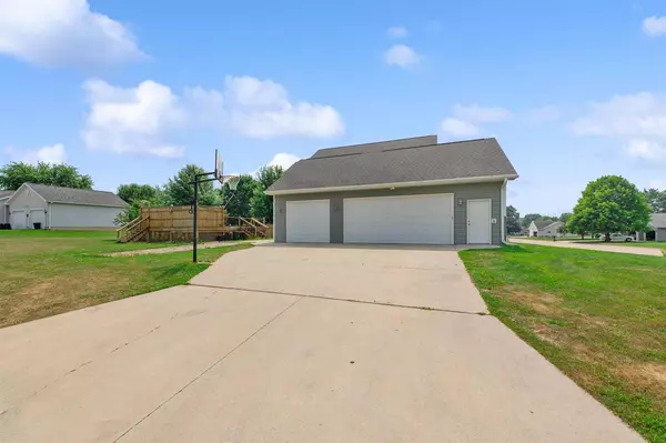 Shawano, WI 54166,1410 S PROSPECT STREET