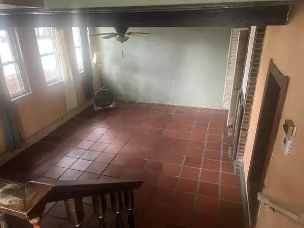 Menasha, WI 54952,729 CARVER LANE