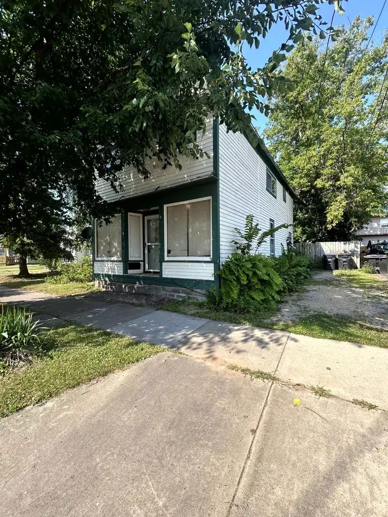 Shawano, WI 54166,107 S ANDREWS STREET