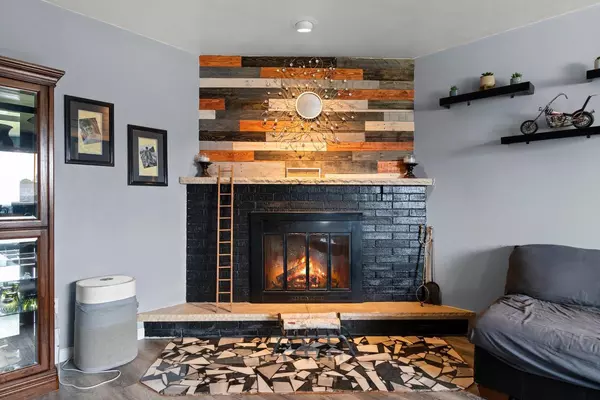 Neenah, WI 54956,7332 DARROW ROAD