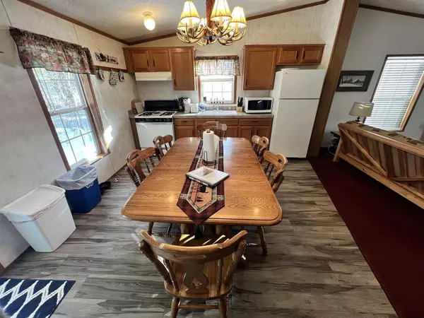 Athelstane, WI 54104,N12810 QUEEN STREET