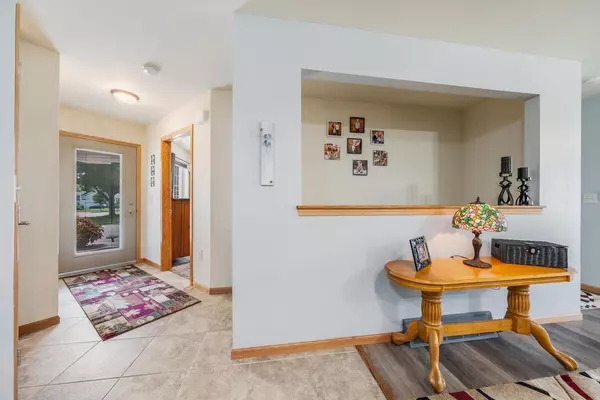 Oshkosh, WI 54901,575 OAK STREET