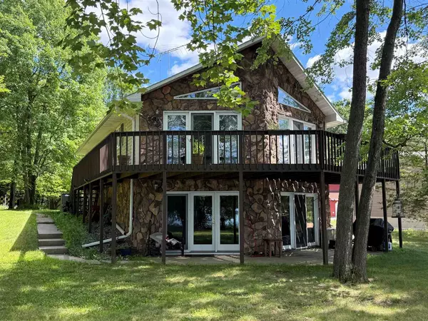 N11109 NEWTON LAKE ROAD, Athelstane, WI 54104