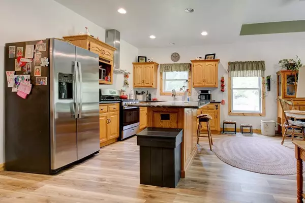 Crivitz, WI 54114,N7445 DUTCH RUSH