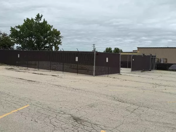 Green Bay, WI 54304,2985 S RIDGE ROAD