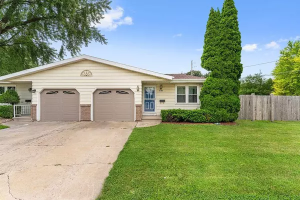 1511 KNAPP STREET, Oshkosh, WI 54902