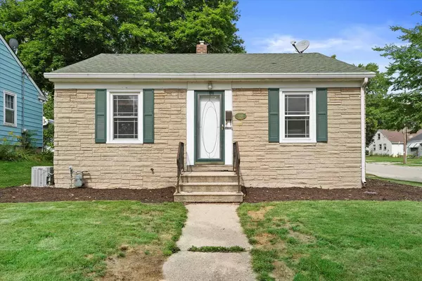 1130 10TH AVENUE, Green Bay, WI 54304