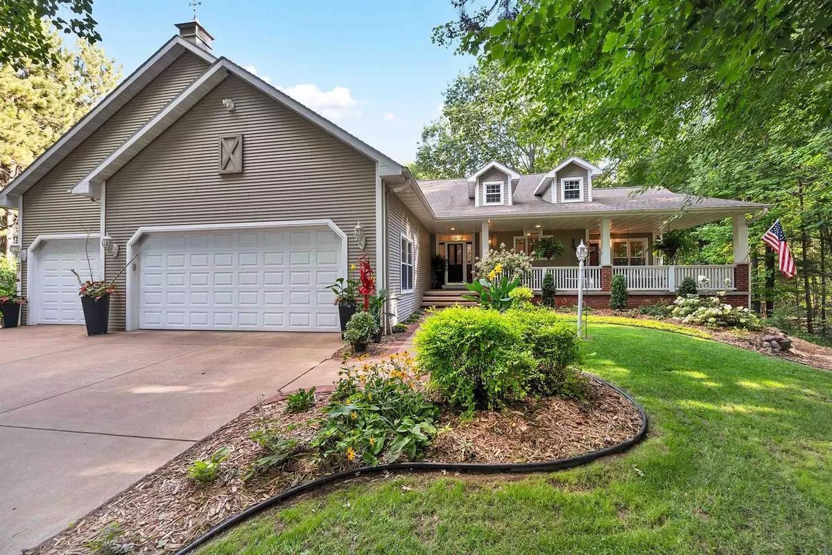 Pulaski, WI 54162,3877 SANDHILL DRIVE