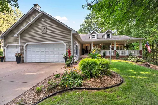 3877 SANDHILL DRIVE, Pulaski, WI 54162
