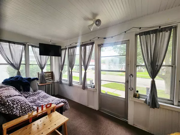 Fond Du Lac, WI 54935,232 7TH STREET