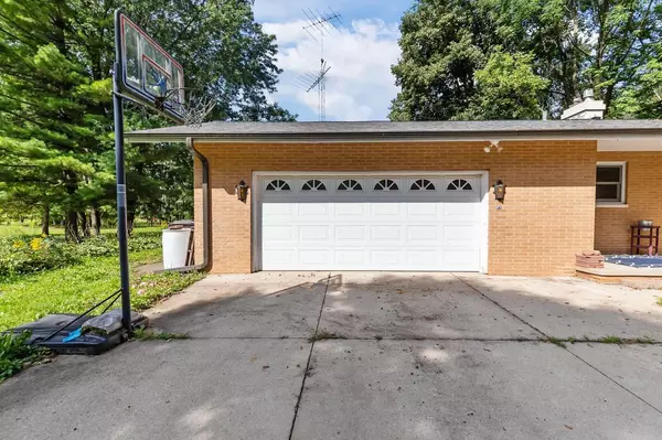 Appleton, WI 54913,N3769 HILLVIEW DRIVE