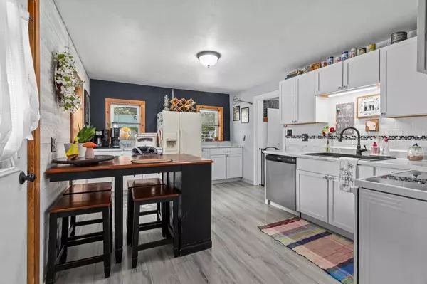 Weyauwega, WI 54983,514 E MAIN STREET