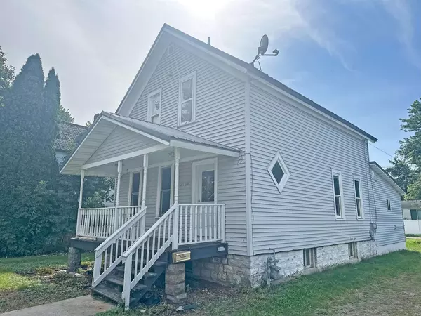 Marinette, WI 54143,2109 THOMAS STREET