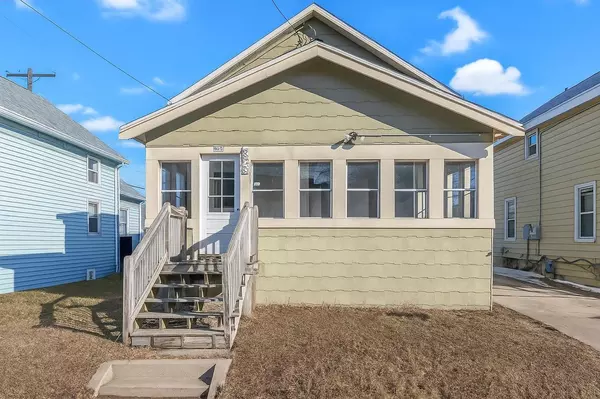 504 CEAPE AVENUE, Oshkosh, WI 54901