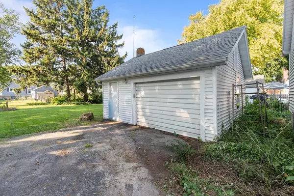 Oshkosh, WI 54901,1345 WAUGOO AVENUE