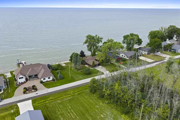 Luxemburg, WI 54217,N9613 BAY SHORE LANE