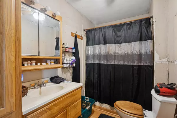 Oshkosh, WI 54901,415 BOYD STREET