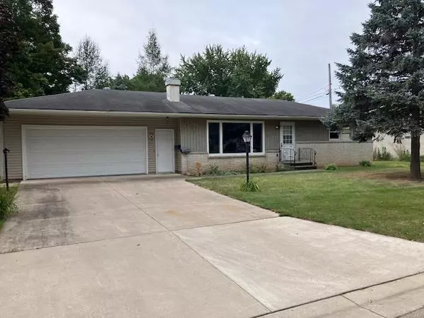 Shawano, WI 54166,204 N HUMPHREY CIRCLE