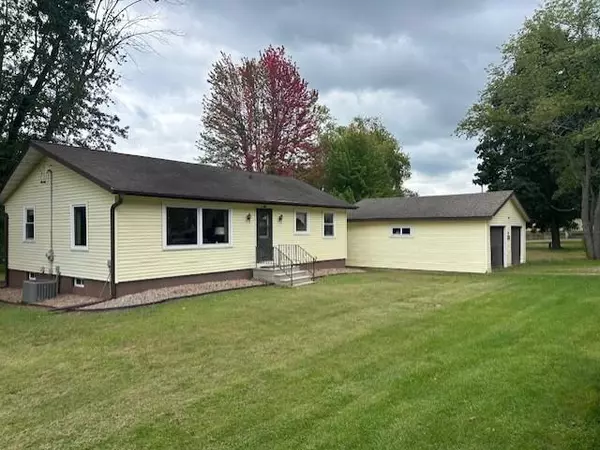 W2233 PROSPECT STREET, Poy Sippi, WI 54967