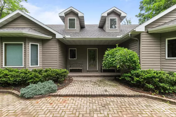 New London, WI 54961,N2124 FOX RIDGE LANE