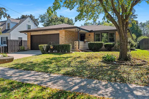625 E GRANT STREET, Appleton, WI 54911