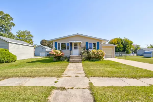 3208 15TH STREET, Menominee, MI 49858