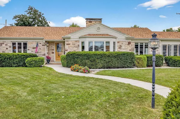 New London, WI 54961,610 W PINE STREET