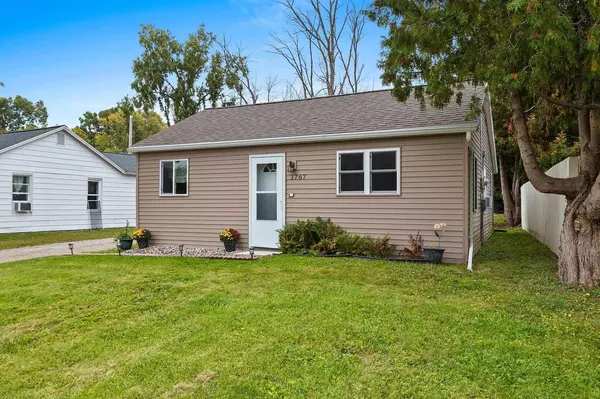 1767 BADGER STREET, Green Bay, WI 54303