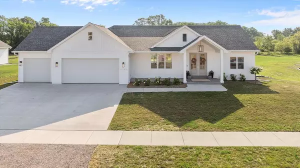 1782 HONOR STREET, Neenah, WI 54956