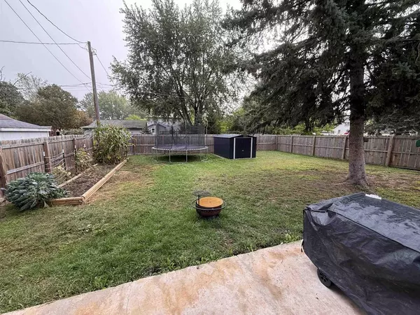 Shawano, WI 54166,932 S RIVER STREET